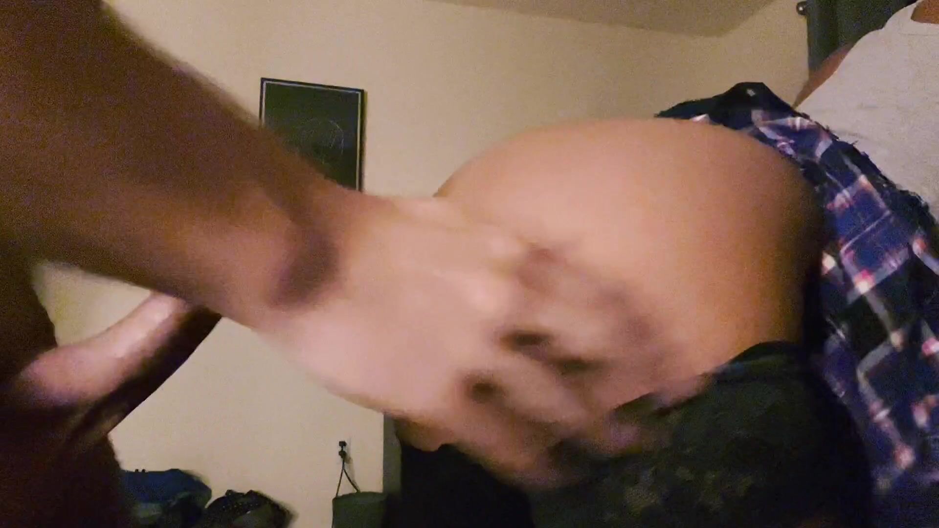Who else loves fingering and spanking?