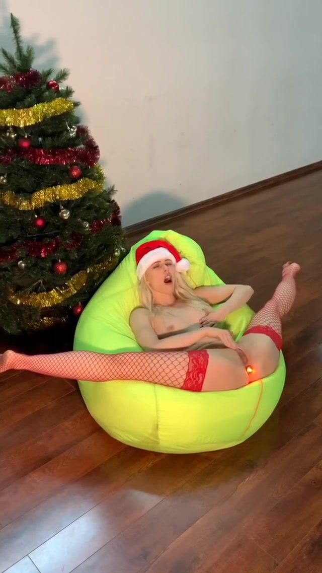 Christmas masturbation is very sweet